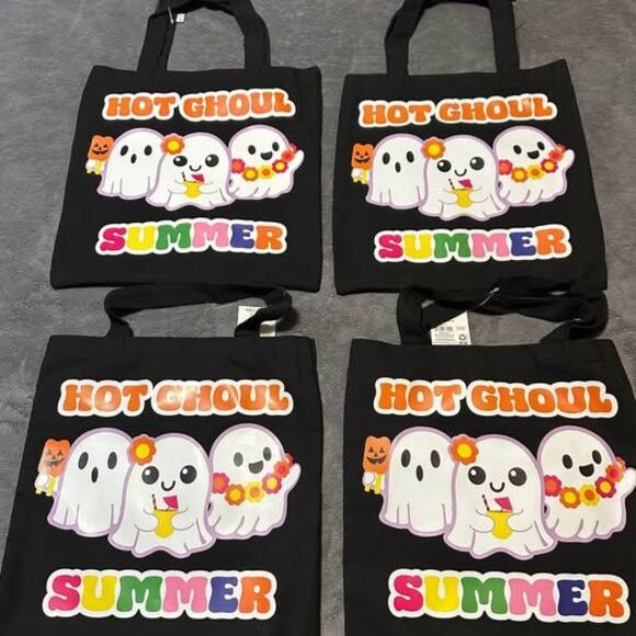 NEW Adorable “Hot Ghoul Summer” Graphic Halloween Black Canvas Tote Bag - Picture 1 of 6
